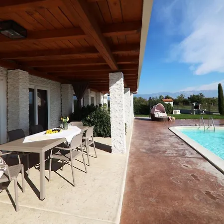 Terra Villa *